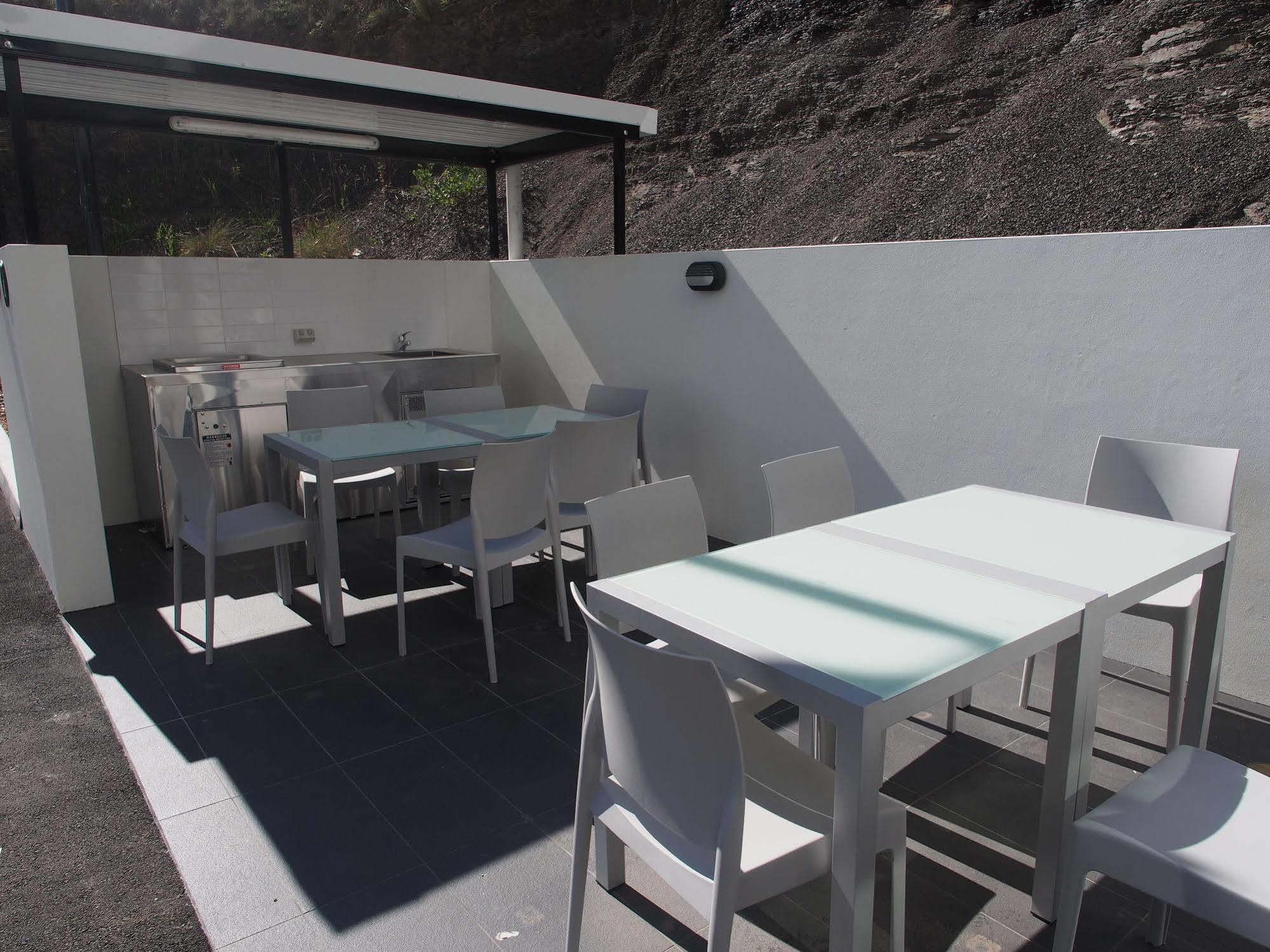 Quest Bella Vista Aparthotel Exterior photo
